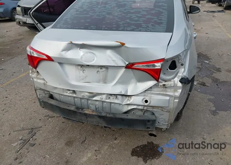 2015 Toyota Corolla Le z USA, uszkodzony, nr VIN 2T1BURHE9FC332549